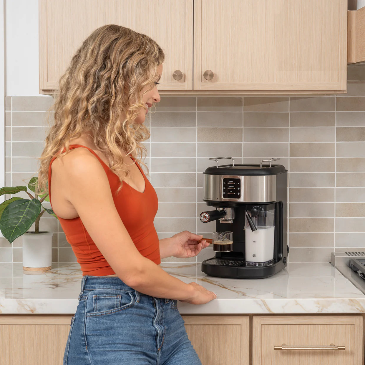 Kismile 3-in-1 Espresso Machine with Button Interface